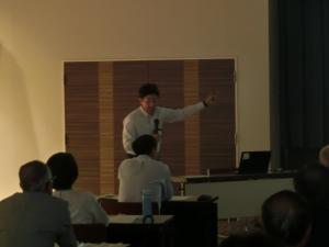 林講師