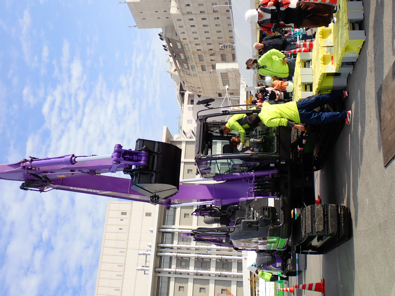 重機試乗体験（大型ショベル）