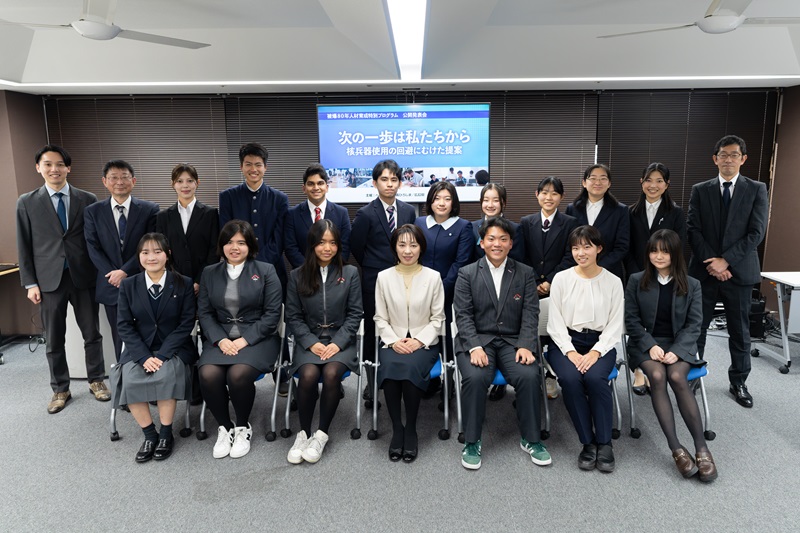 登壇者集合写真