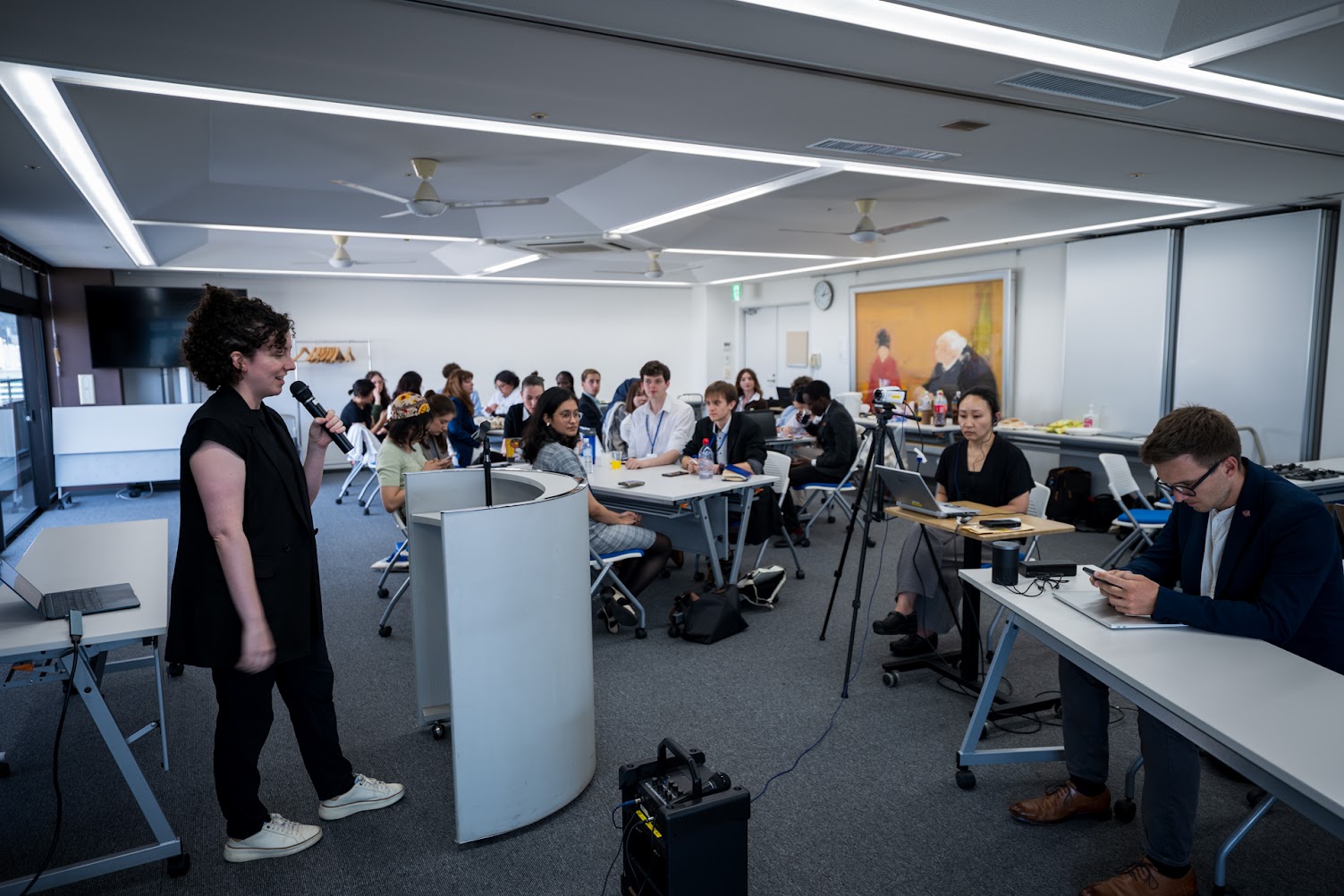 成果報告会開会の様子