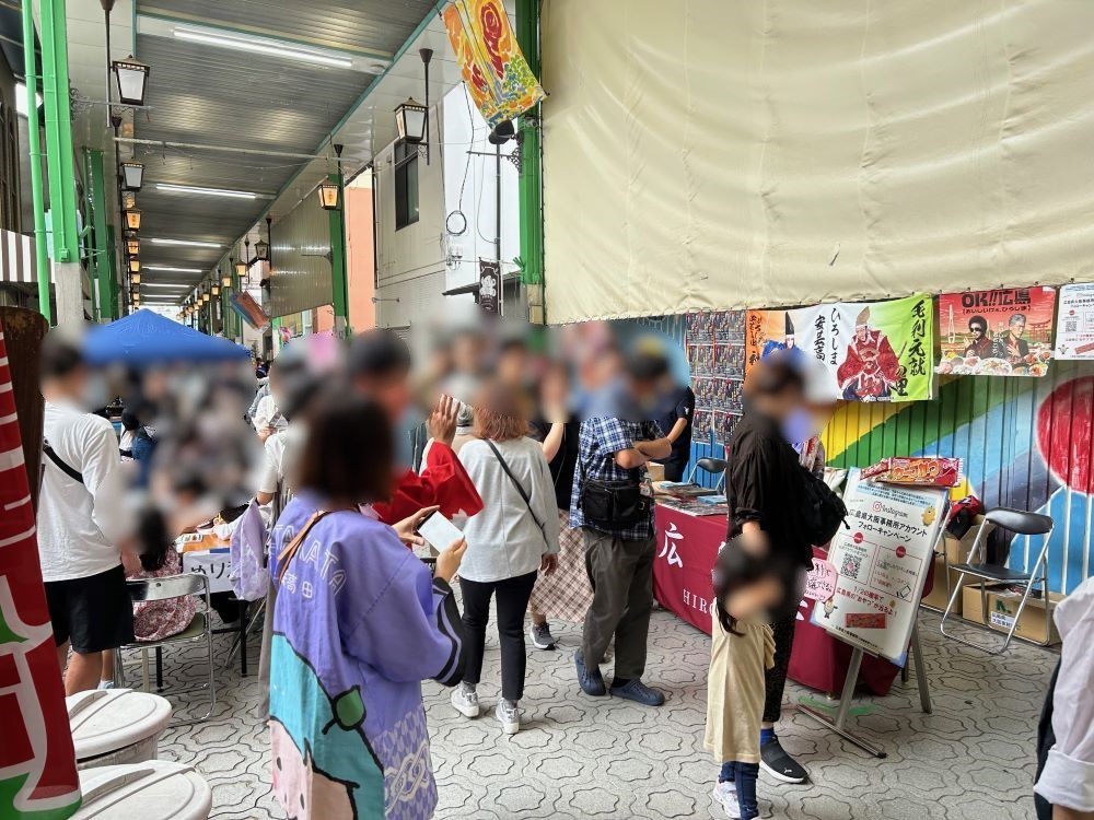 ブース（にぎわいの様子）