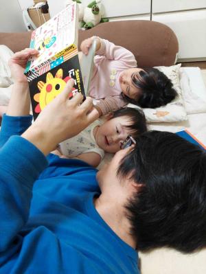 育児に励む社員２