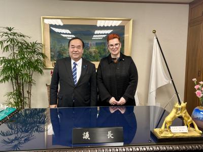 議長表敬２