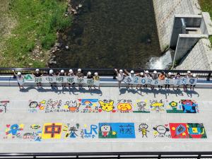 ドローンによる記念撮影その3(5年生)