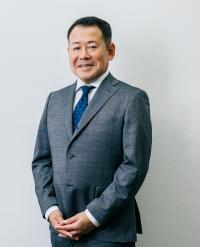 入佐代表取締役