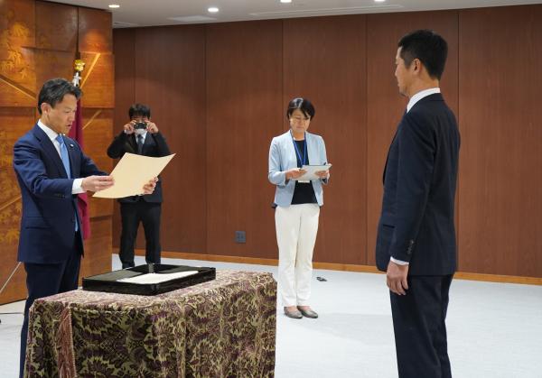 認定証書授与の様子