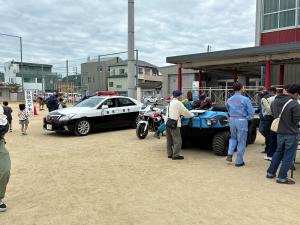 警察消防車両
