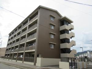 南泉住宅外観写真