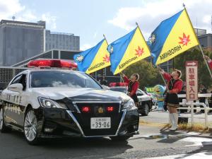 パトロールカー出動中