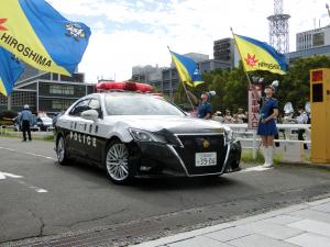 パトカー出動中