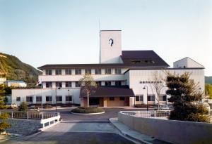 因島医師会病院外観
