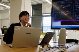 情報職職員 写真